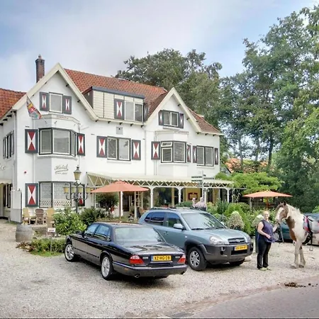 Hotel 1900-3
