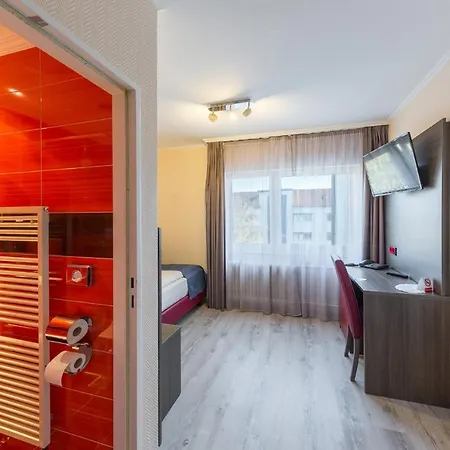 Hotel Klein Frankfurt-3
