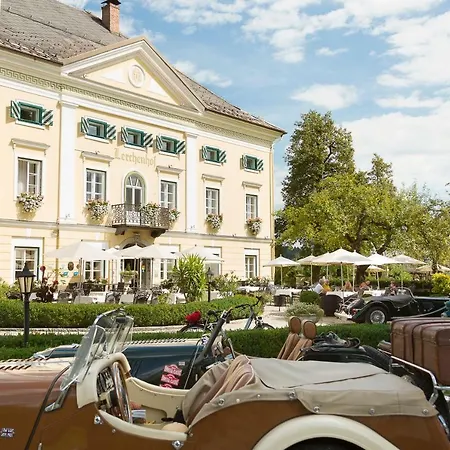 Hotel Schloss Lerchenhof-3