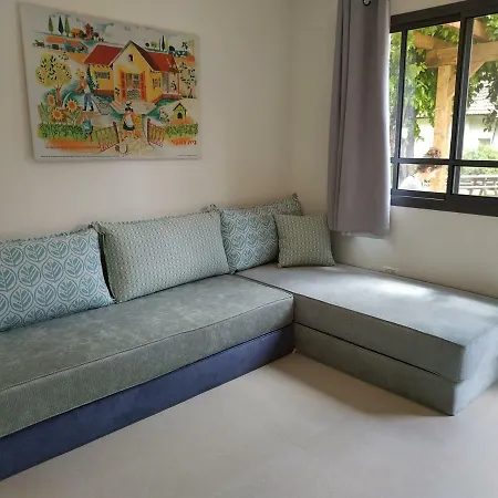Kurlender Guest House-3