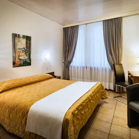 Hotel Dell'Angelo-3
