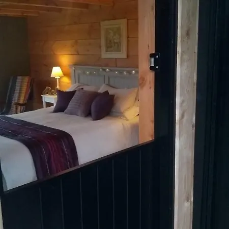 Nire Valley Eco Camp-2