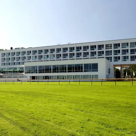 ATLANTIC Hotel Galopprennbahn-2