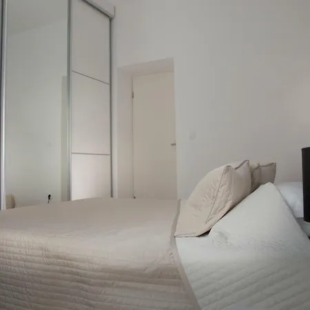 Apartments Victoria-3