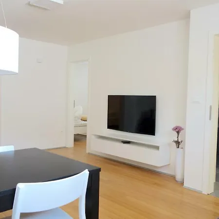 Sensei Apartment-2