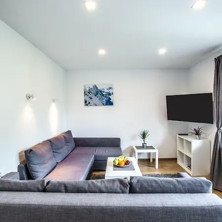 Apartament 8-3