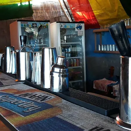 Barracuda Beach Hostel-3
