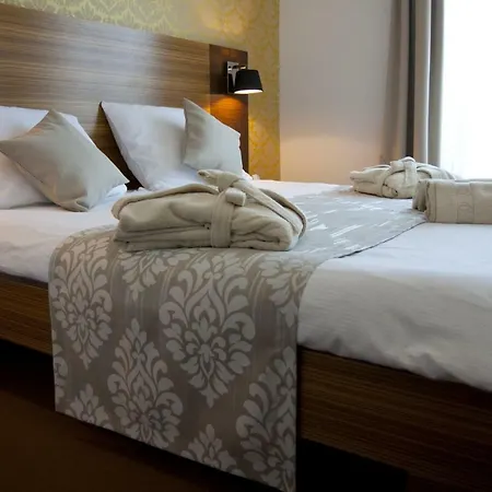 Hotel Gold Club-3