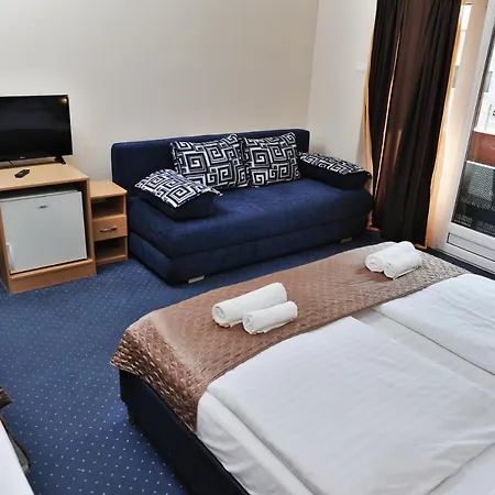 Hotel Papillon-3
