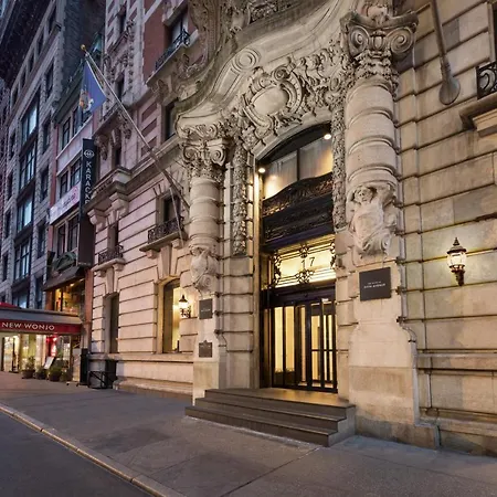 The Hotel At Fifth Avenue-3