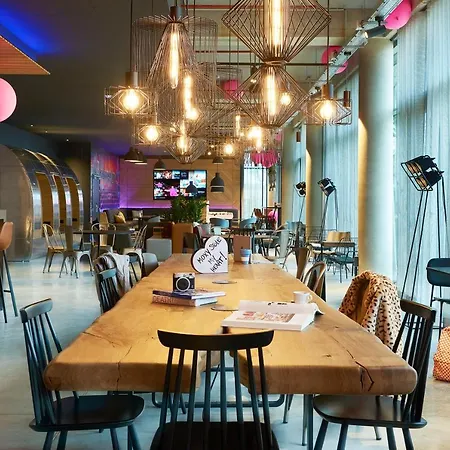 Moxy Paris Charles De Gaulle Airport-3