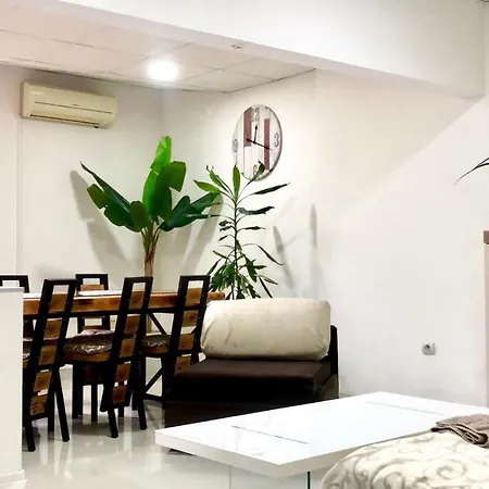 Apartment On A River Avenue-2
