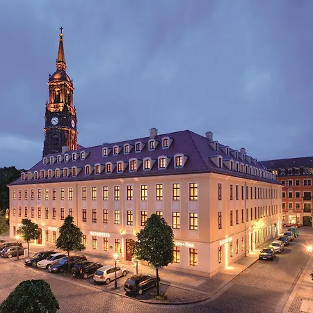 Relais & Chateaux Buelow Palais-2