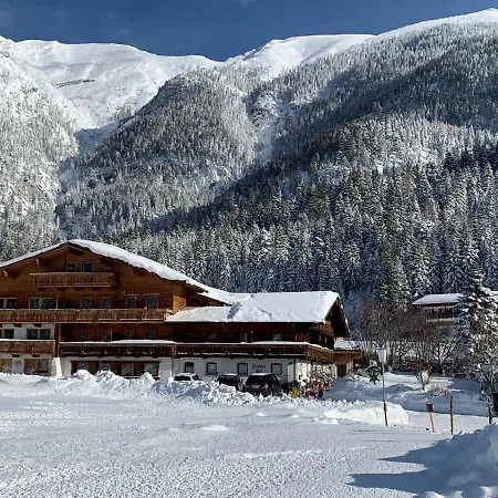 Lechnerhof Hotel-Garni-2