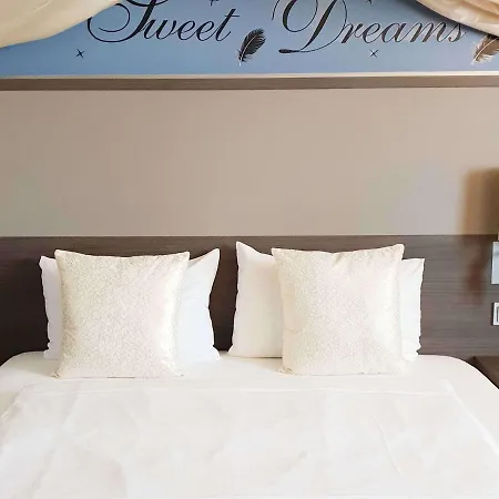 Mercure Airport Hotel Berlin Tegel-3
