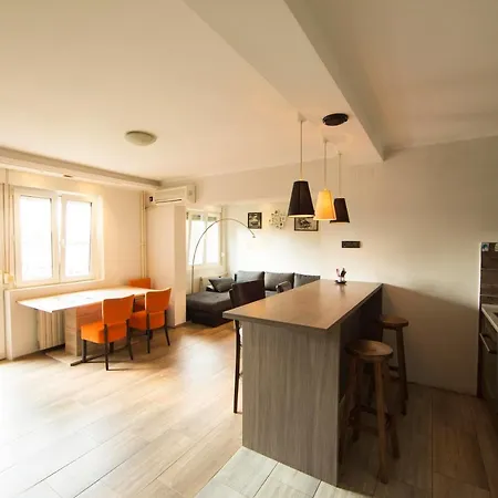 Ahoy Belgrade Luxury Apartment-3