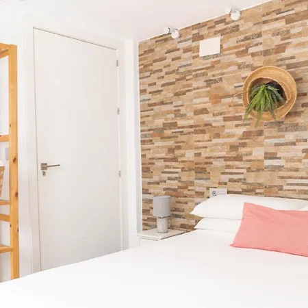Picnic Dreams Boutique Hostel-2