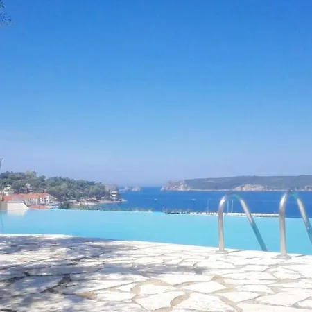 12 Gods Resort-2