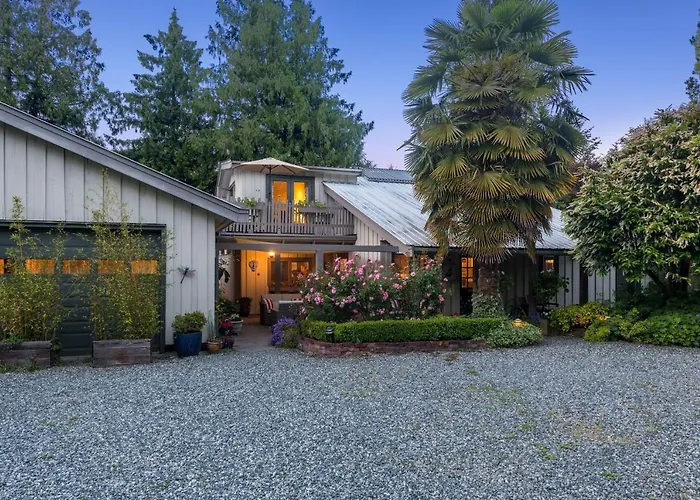 Bed and Breakfast Hedgerow House Ganges