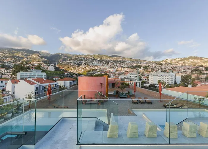 Three House Hotel Funchal 