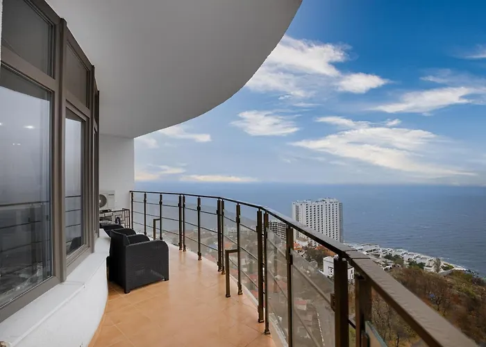 Pearl 45 Panoramic Sea View Apartment Odessa