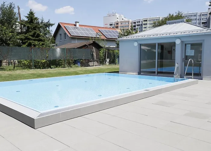 Rooftop Terrace, Free Garage Parking And Pool! Wien