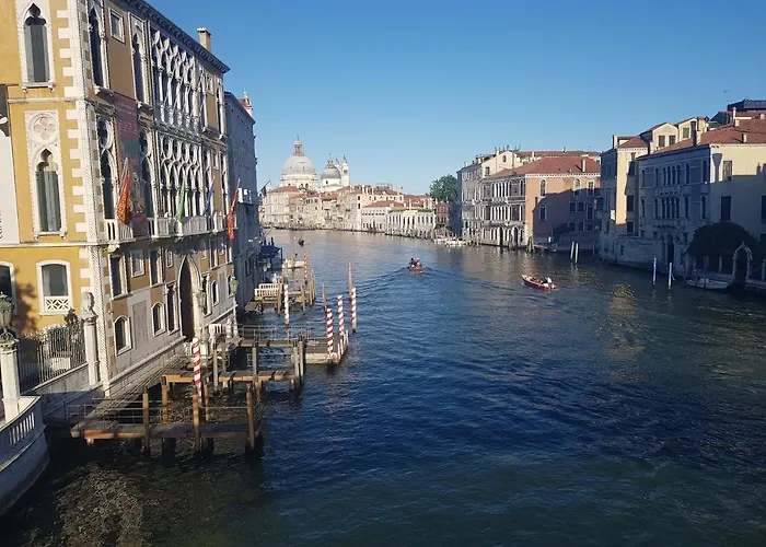 Large Top 3 Rooms Flat Central Rialto Venedig