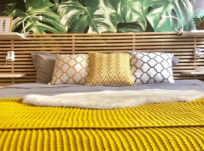 Boho Chic Apartment Nearby The Beach Warna