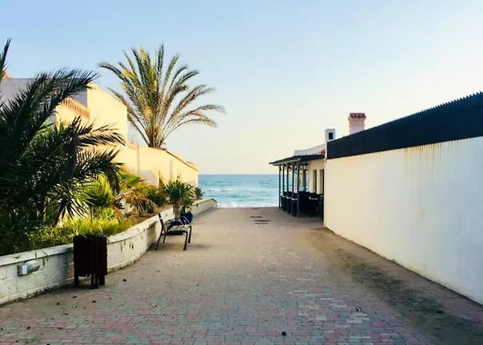 Elegant Villa Marbella + Pool