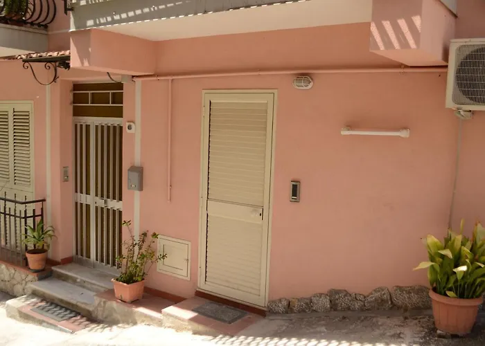 Casa Mare Naxos Flat - Home Holiday Giardini-Naxos