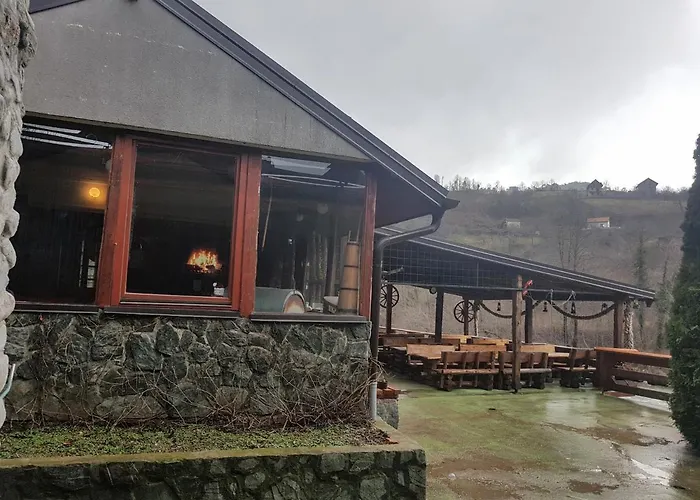 Villa Winter House In Noah'S Ark Konjic