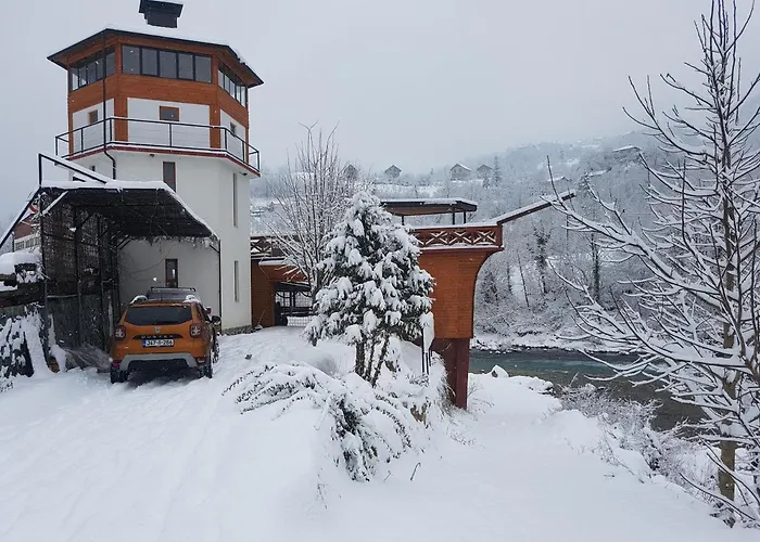 Villa Winter House In Noah'S Ark Konjic