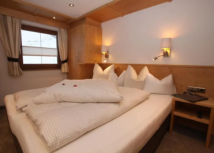 Hotel Haus Alpenglühn Längenfeld