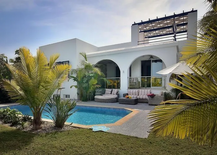 Seafront 3 Bedroom Villa Medea With Private Pool And Garden. Polis