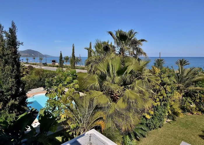 Seafront 3 Bedroom Villa Medea With Private Pool And Garden. Polis