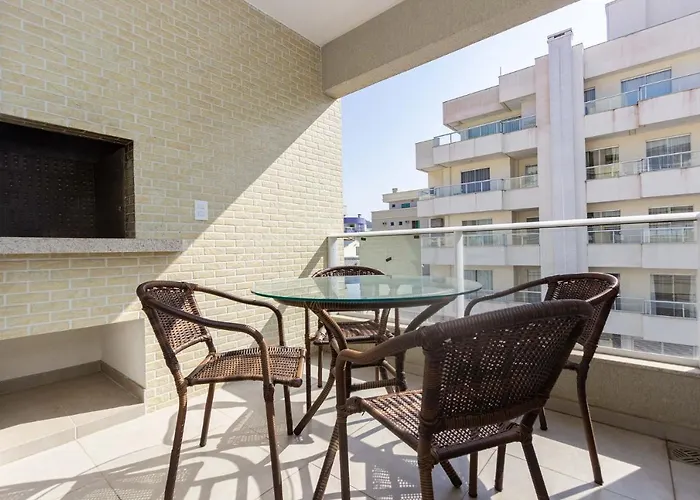 Riomaggiore 201 -Lindo Apartamento 200M Da Praia De Bombas - Excelente Custo Beneficio Bombinhas