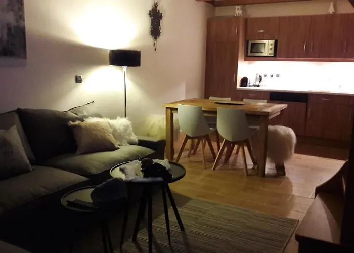 Appart 6 Pers 3 Etoiles Centre Proximite Remontees Mecanique Courchevel Le Praz - Los Robles