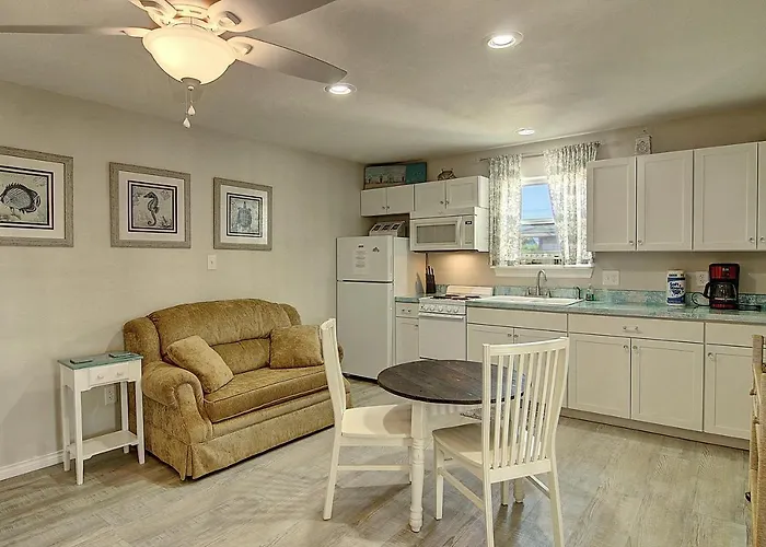 Le Petit Chateau Port Aransas