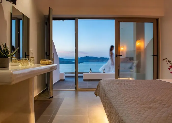 Blu Rooms Santorini Akrotírion