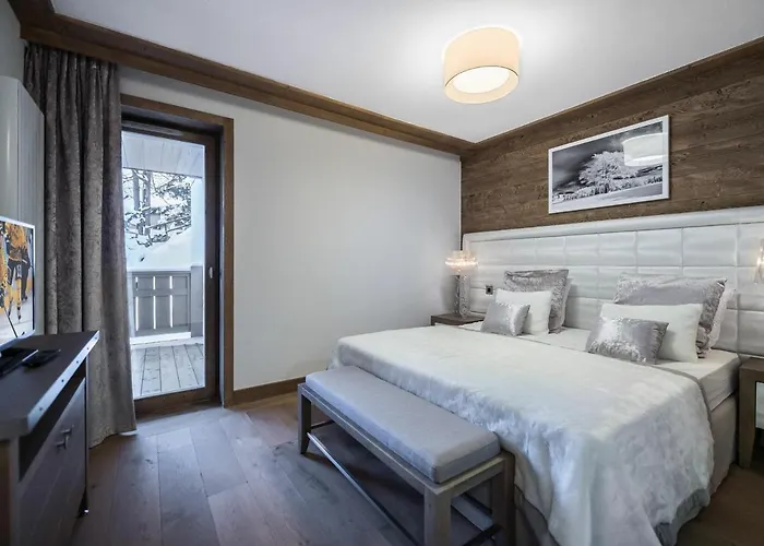Appartement Neuf Centre Courchevel 6 Pers., Parking, Acces Piste - Fr-1-562-33