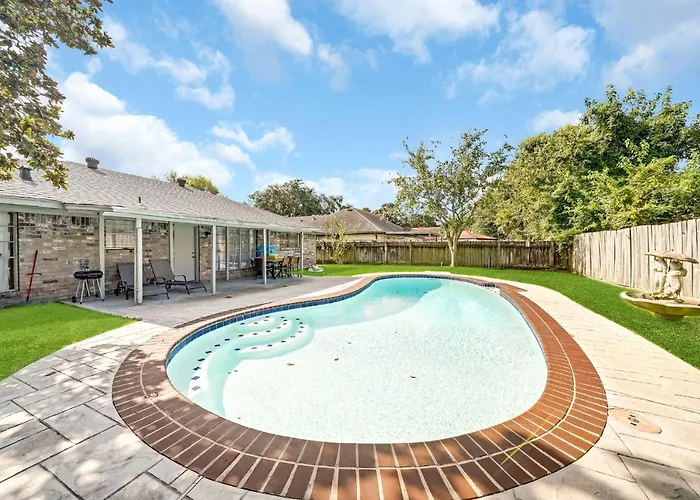 Private Pool, Pool Table, Outdoor Kitchen,Spa Houston