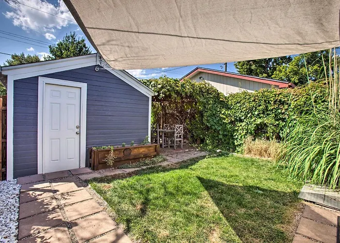 Modern House With Yard Less Than 7 Mi To Downtown Denver!