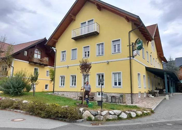 Gasthaus zum Fuchs - Familie Andrä Hermagor-Pressegger See