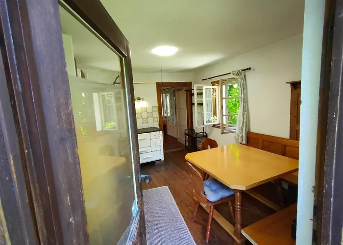 Gemütliche Ferienwohnung mit Kamin und Garten Garmisch-Partenkirchen