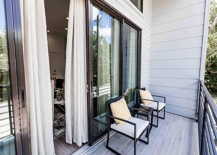 Contemporary Luxe Home 10Mins From Dt Houston!!!