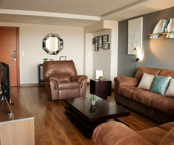 Ferienwohnung Wanderlot - Departamento Leganza - Penthouse Lujoso Riobamba