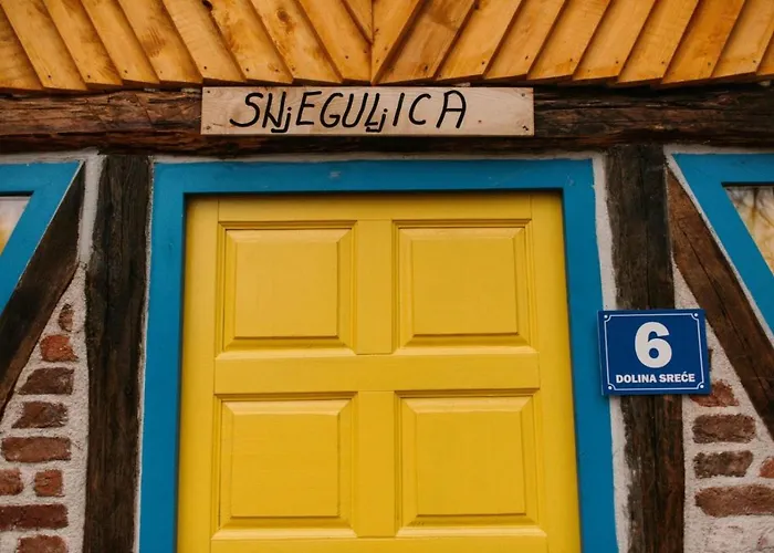 Etno Village Dolina Srece Vitez