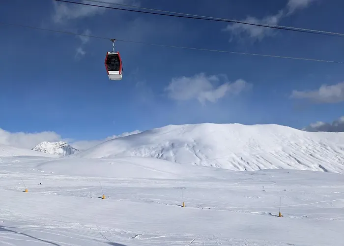 Club 2100 Ski In Studio Gudauri