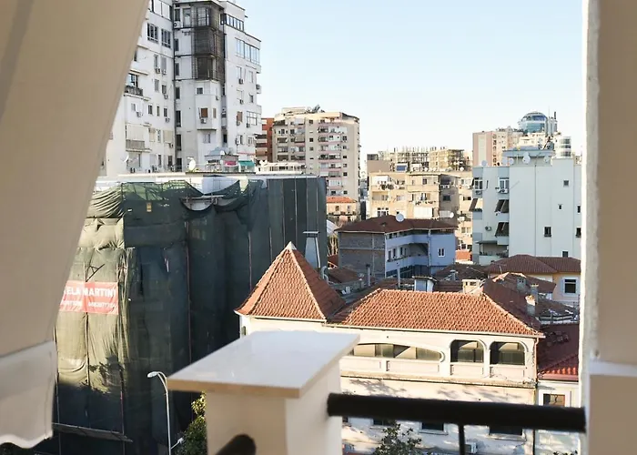 Matisse No3 - One Bedroom Apartment With Balcony Tirana