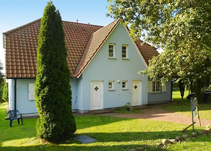 Ferienwohnungen Blaues Haus, Putbus